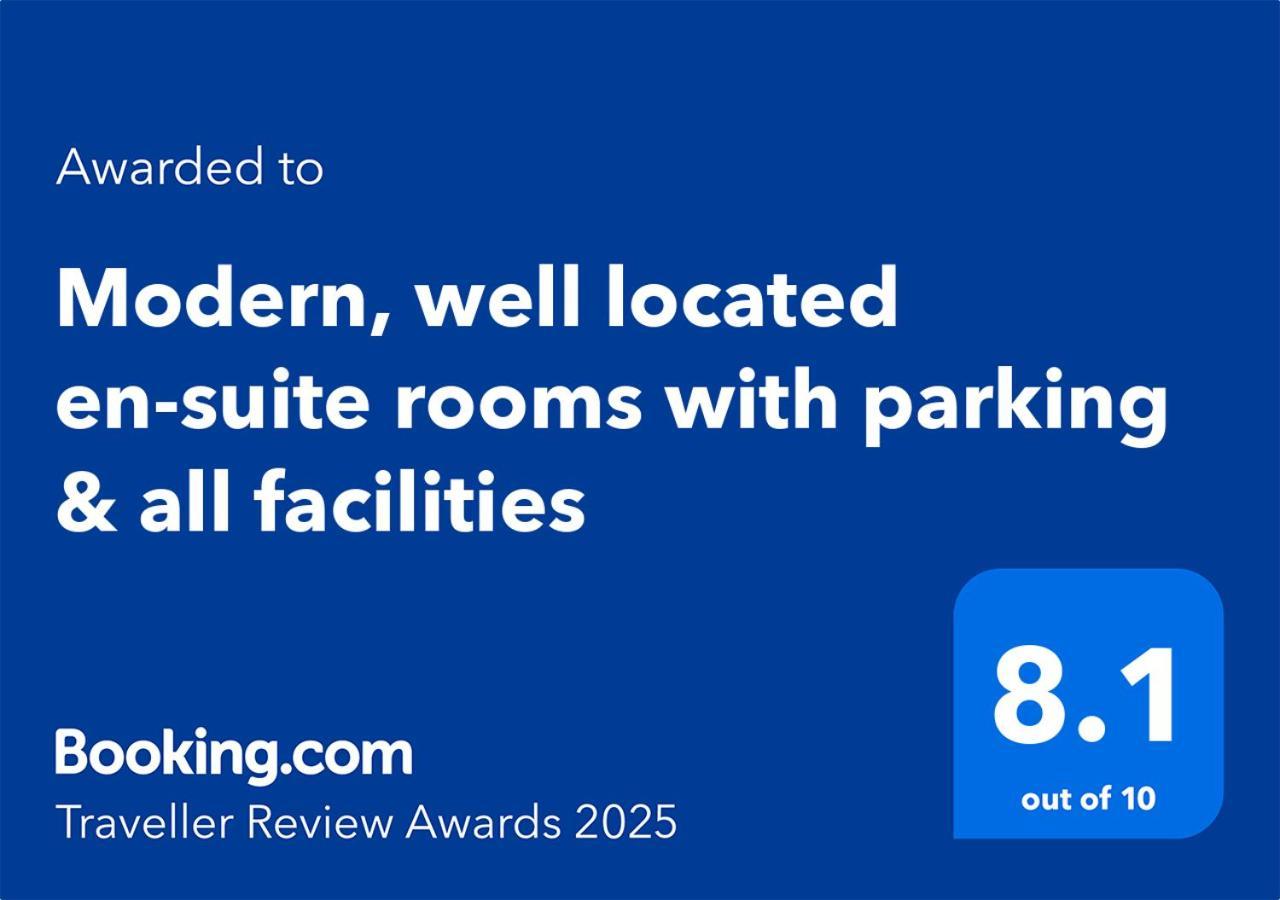 Modern, Well Located En-Suite Rooms With Parking - Orbitat Accommodations CBG Extérieur photo